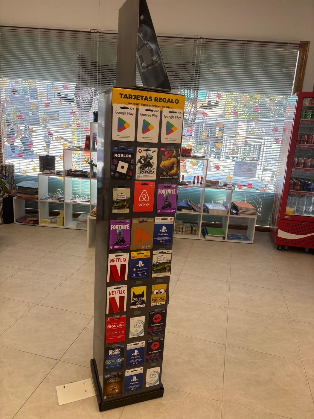 Expositor de tarjetas regalo de Google Play, PlayStation, Netflix y otras marcas